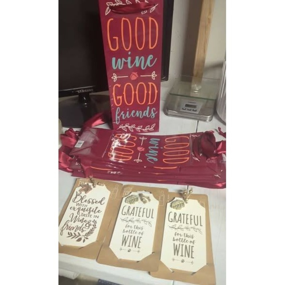 Wine Gift Bag and Bottle Tag Set Good Wine Good Friends‎ Burgundy Cream 13pc LOT